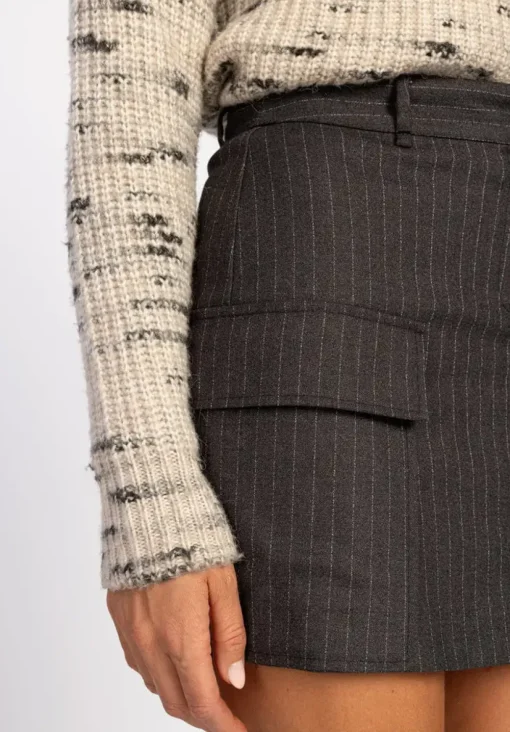 Aaiko mini rok PASCALE PINSTRIPE Zwart Outlet