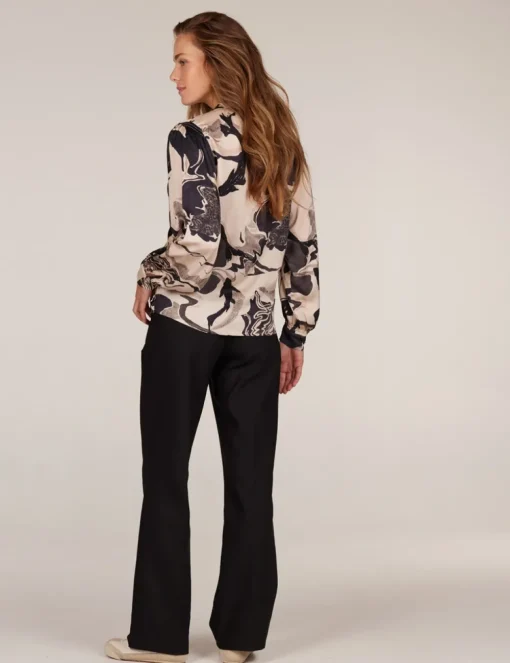Juffrouw Jansen blouse CHRISTINA W24 Khaky beige Clearance
