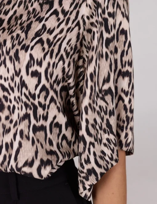 Juffrouw Jansen blouse RIXT SS25 Khaky beige Hot