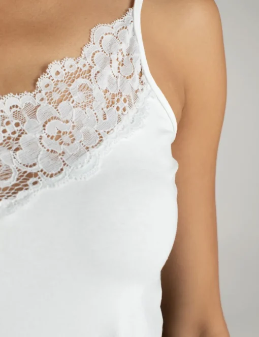 Juffrouw Jansen tops NOS KAITH Wit Sale