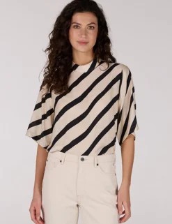 Juffrouw Jansen t-shirts TEDDIE SS25 Khaky beige New