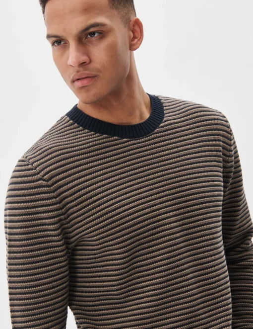 Matinique ronde hals trui 30207483 Taupe Fashion
