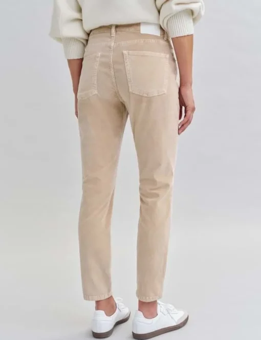 Opus jeans 1022054305279 Licht Bruin Hot