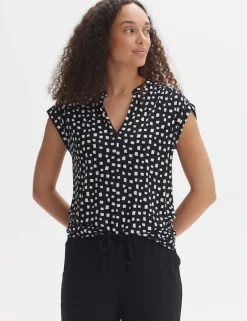 Opus t-shirts 2260112377100 Zwart Hot